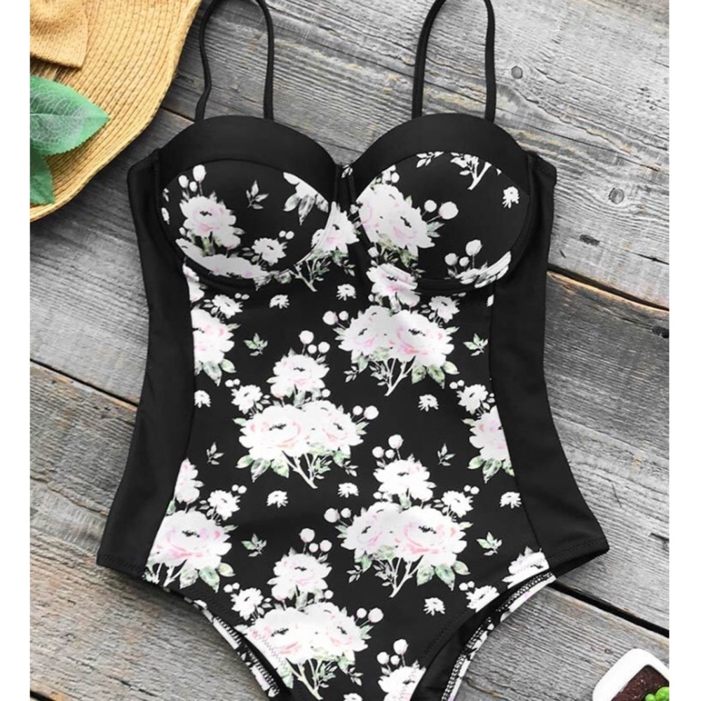 Cupshe swimsuit